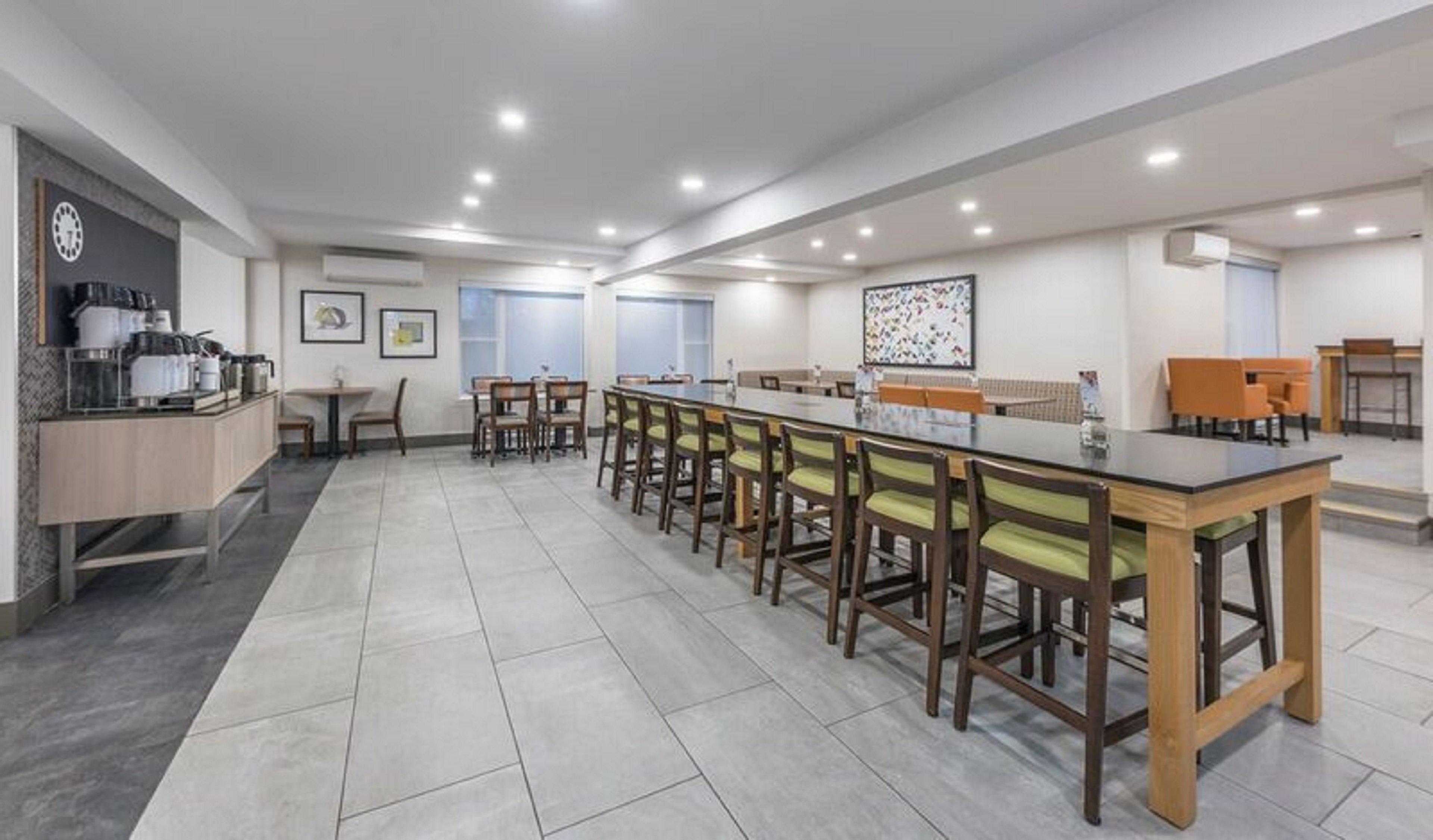 Holiday Inn Express Hotel & Suites Charlottetown By Ihg Exteriör bild